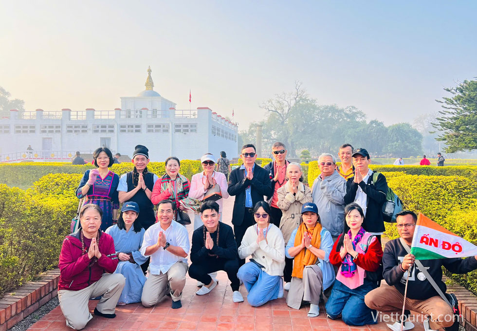 Vì sao mùa xuân là thời điểm đẹp nhất để hành hương Ấn Độ?