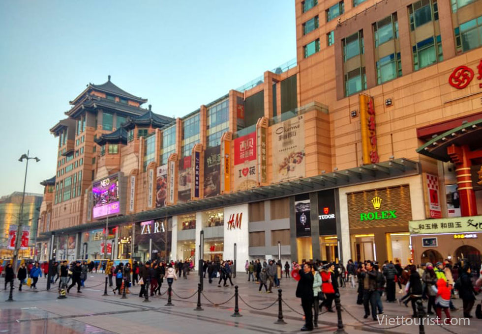 Náo nhiệt đại lộ Vương Phủ Tỉnh Bắc Kinh