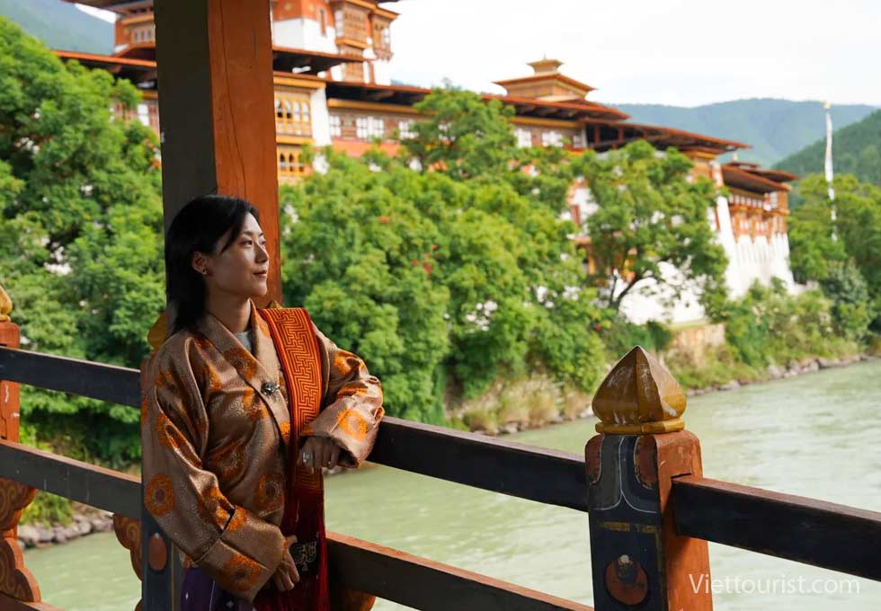 Bhutan – Điểm Đến Tâm Linh Được Săn Đón Nhất Tết Nguyên Đán 2026: Xu Hướng Du Lịch Cao Cấp Lên Ngôi