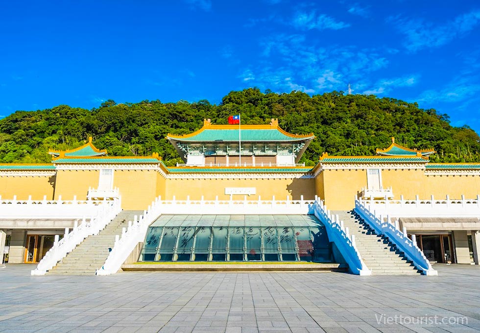 Bảo Tàng Cố Cung – Nơi trưng bày cổ vật Trung Hoa lớn nhất thế giới