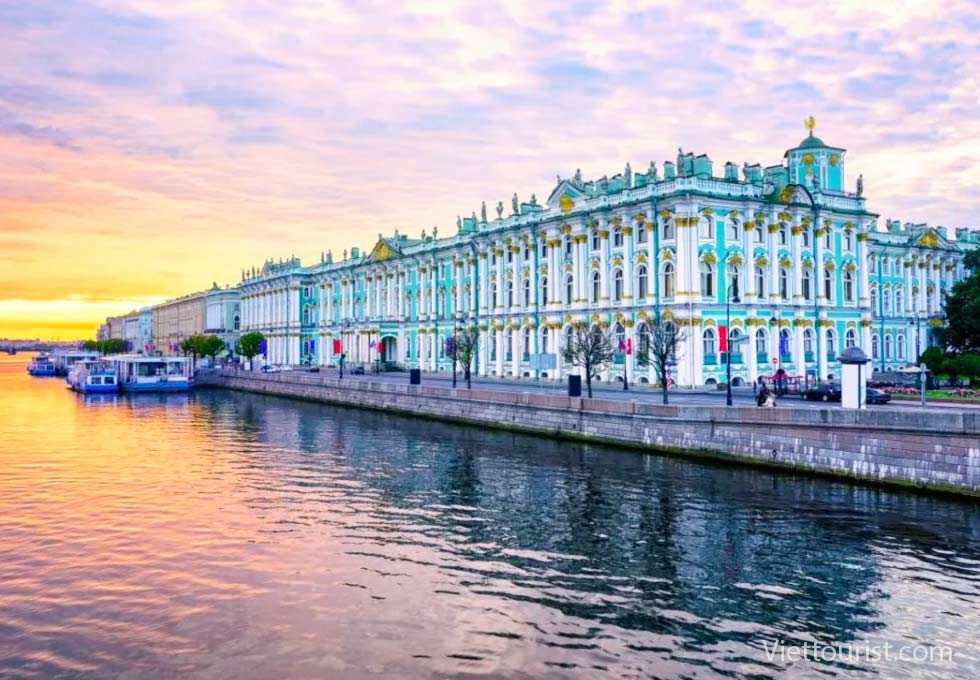 Cung Điện Mùa Đông – Viên Ngọc Kiến Trúc St. Petersburg