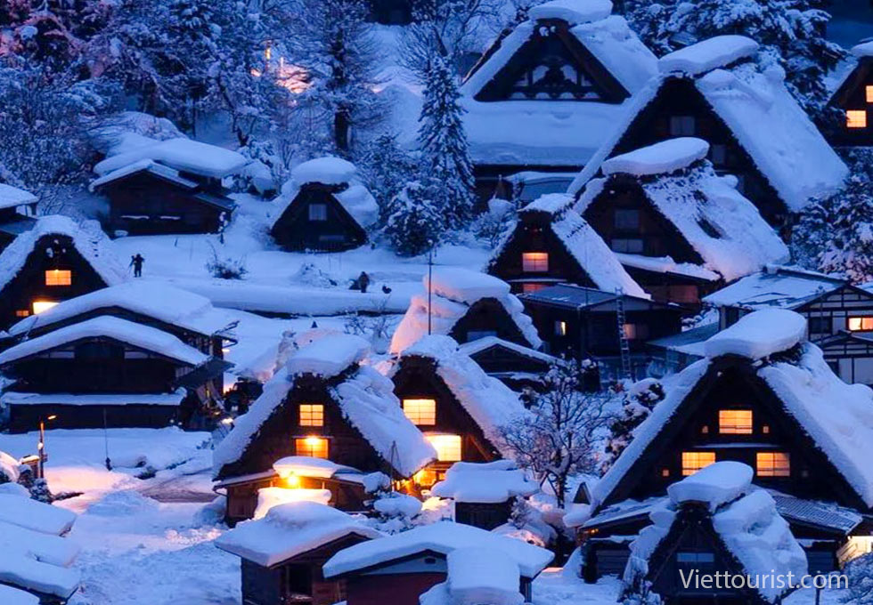 SHIRAKAWAGO – NGÔI LÀNG CỔ TÍCH GIỮA MÙA ĐÔNG NHẬT BẢN