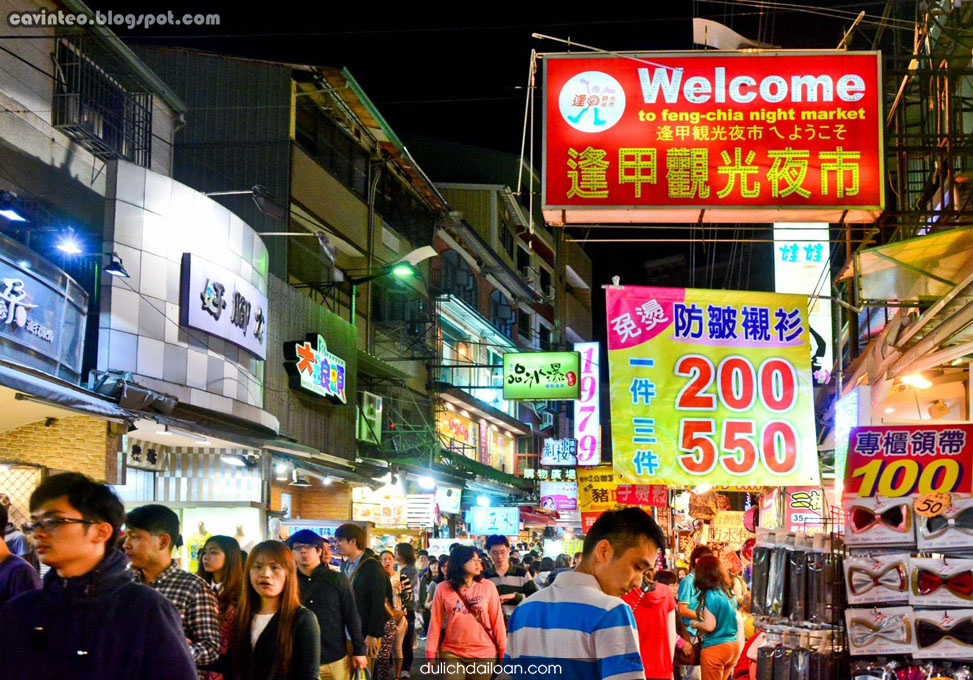 Fengjie-Night-Market