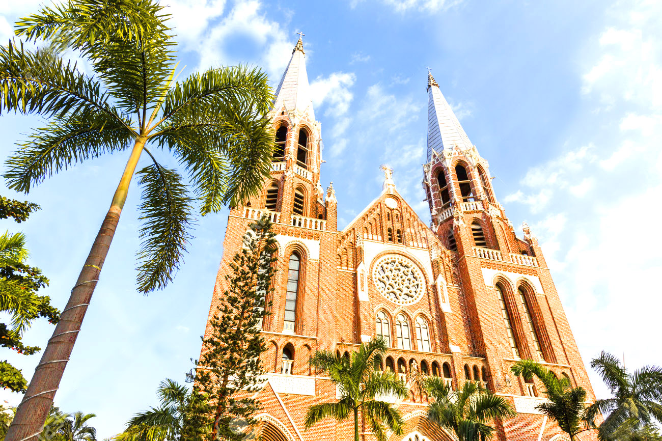 nha-tho-Saint-mary-cathedral-Myanmar