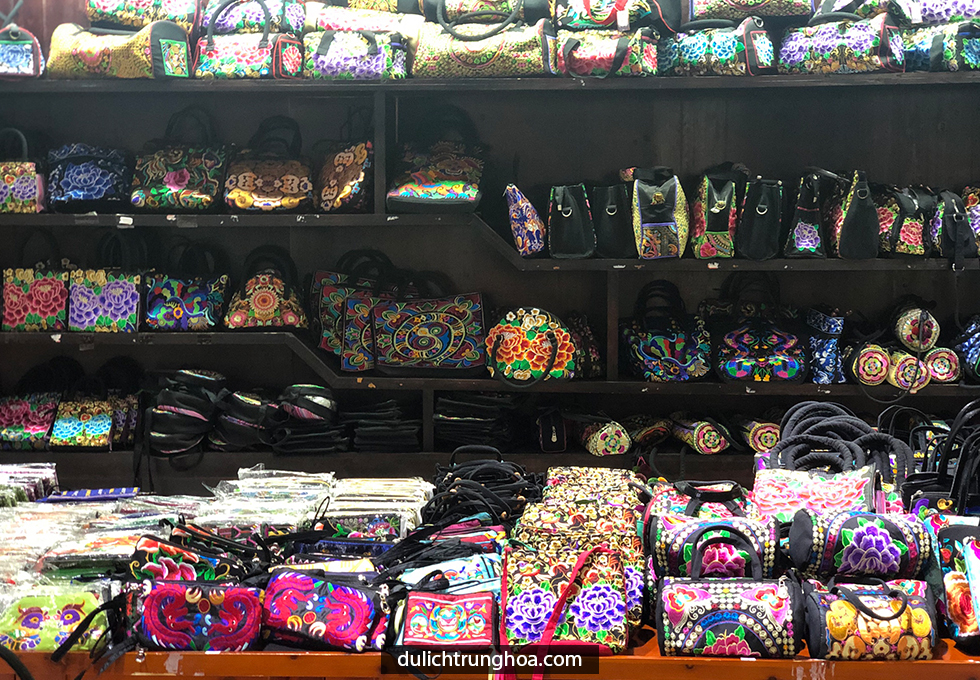 Du lịch Qúy Châu 4 Di Sản nổi tiếng Thế Giới miễn phí tour tham quan Phượng Hoàng Cổ Trấn